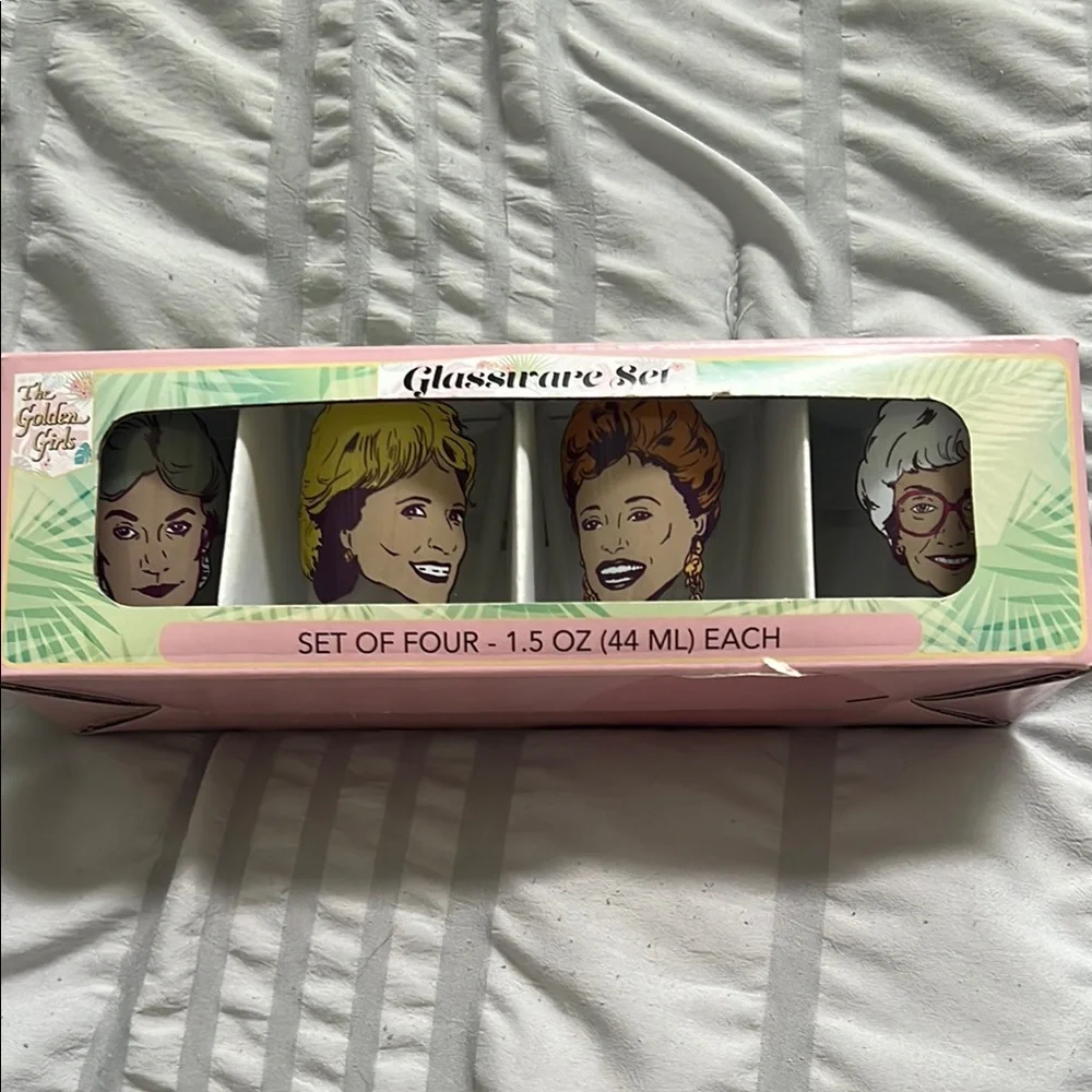 The Golden Girls Glassware Set - Picture 1 of 3